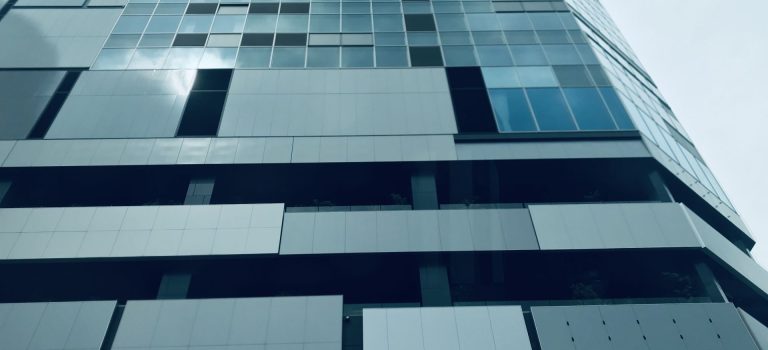 大阪で後悔しない職場選び家賃貧乏を抜け出すレンタルオフィス戦略を暴露 大阪で後悔しない職場選び家賃貧乏を抜け出すレンタルオフィス戦略を暴露